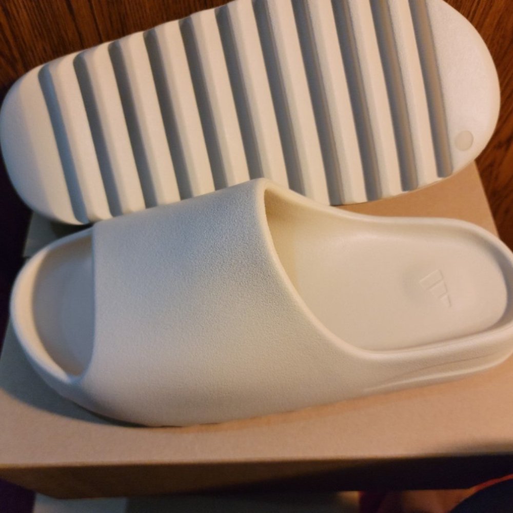 Yeezy slides bone size 6